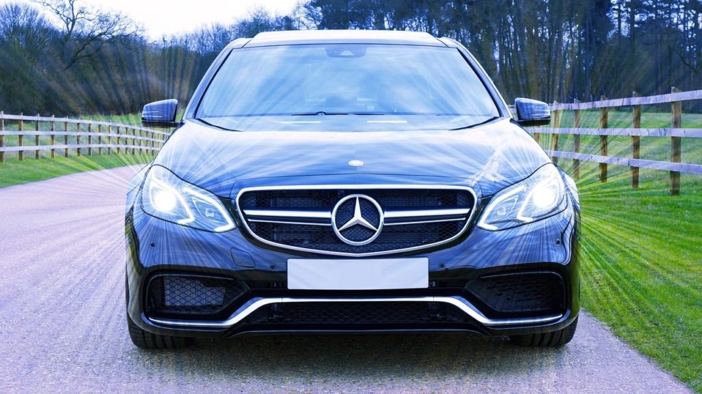 mercedes-car hire for Heathrow airport transfers