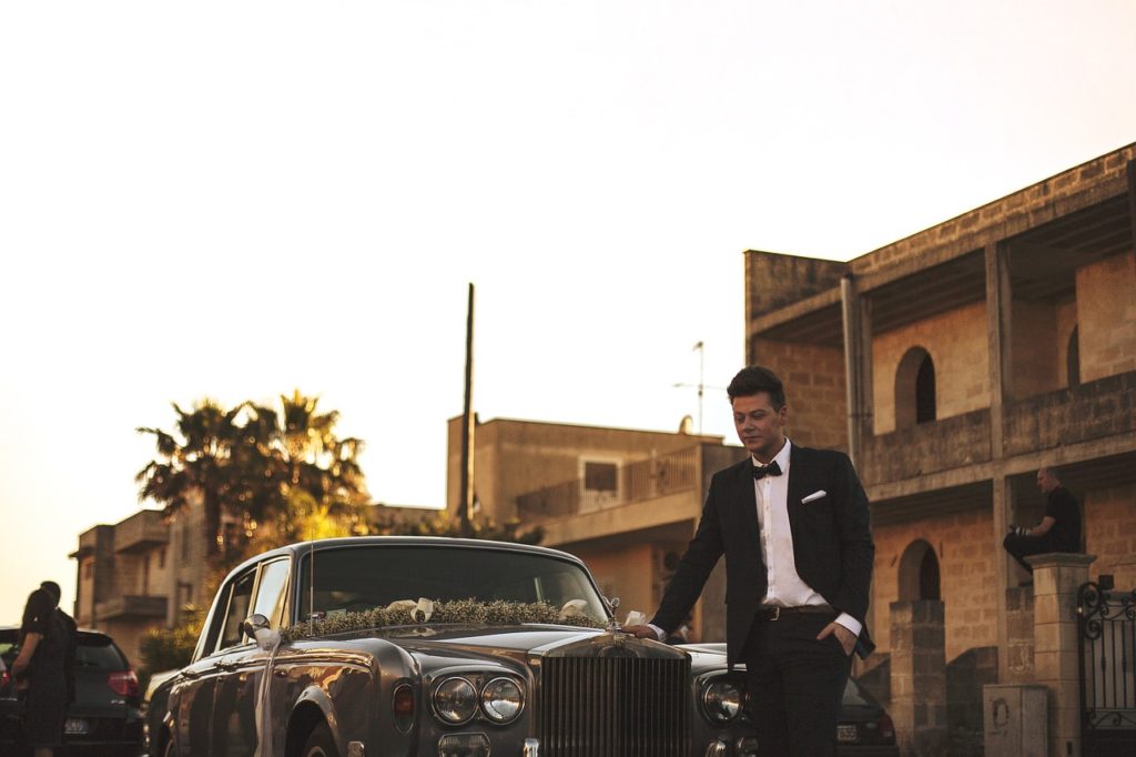 Rolls Royce chauffeur service for weddings