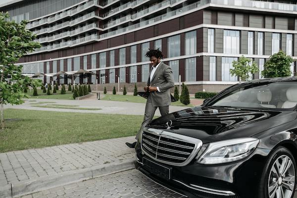 executive chauffeurs for business transfers
