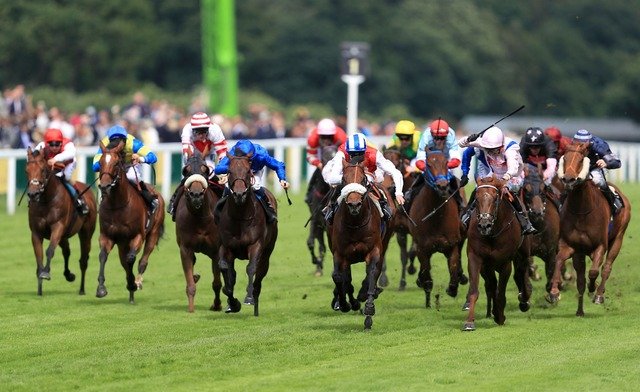 Royal Ascot Chauffeur Service Leeds Royal Ascot Chauffeur Service London Royal Ascot Chauffeur Service Manchester Royal Ascot Chauffeur Service Birmingham