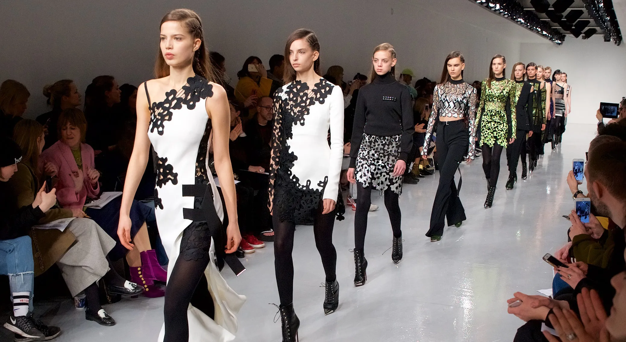 London Fashion Week Chauffeur Service : Your Ultimate Guide to Arrive in Style