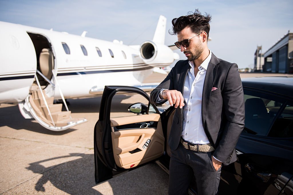 Private Jet Chauffeur Hire London – Pick Up And Drop Service 1 Private aviation chauffeur 1