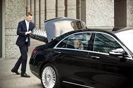 Experience the Best in the Capital with Luxury Chauffeur Car
